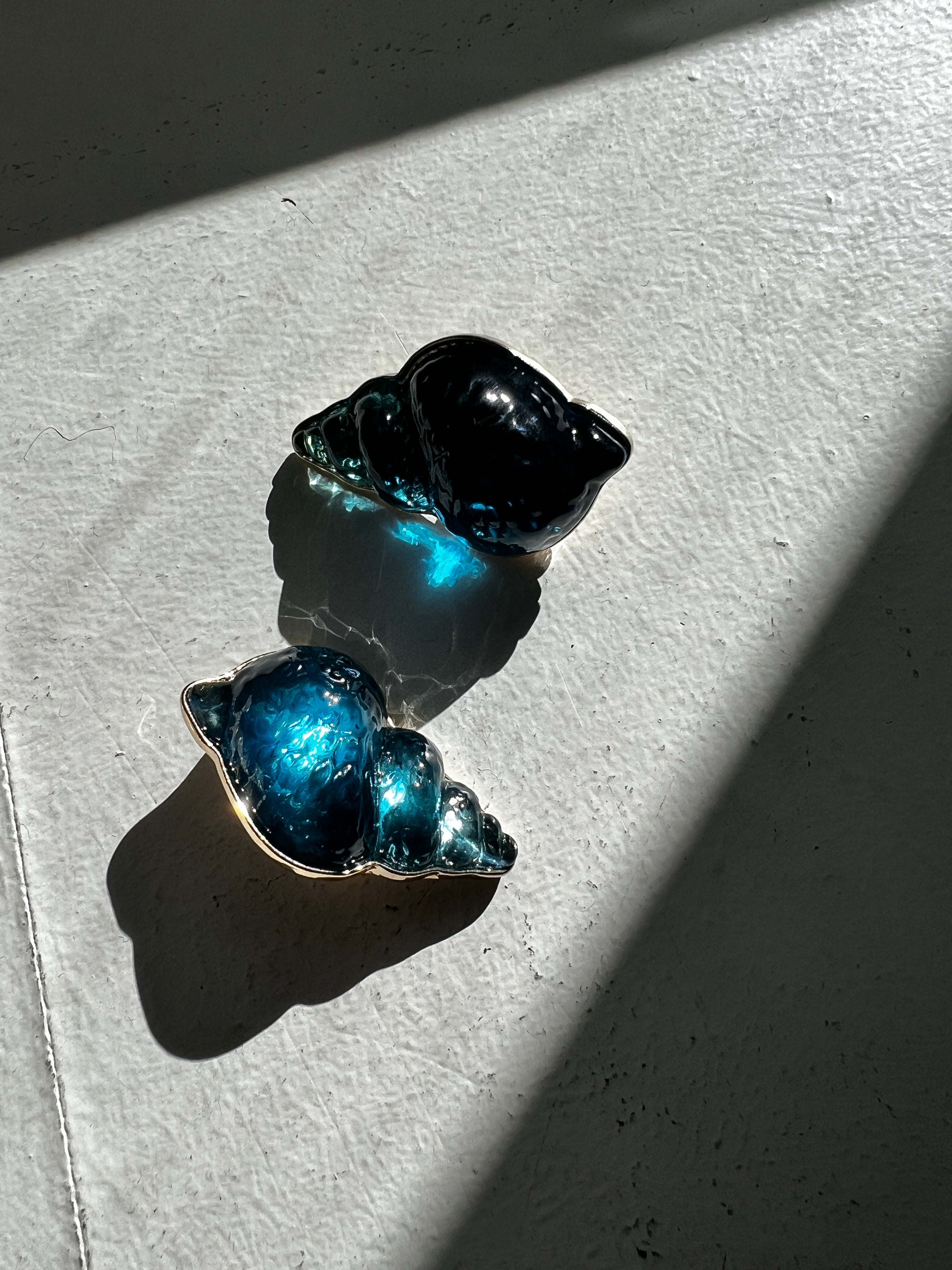 Blue Shell Earring Clip