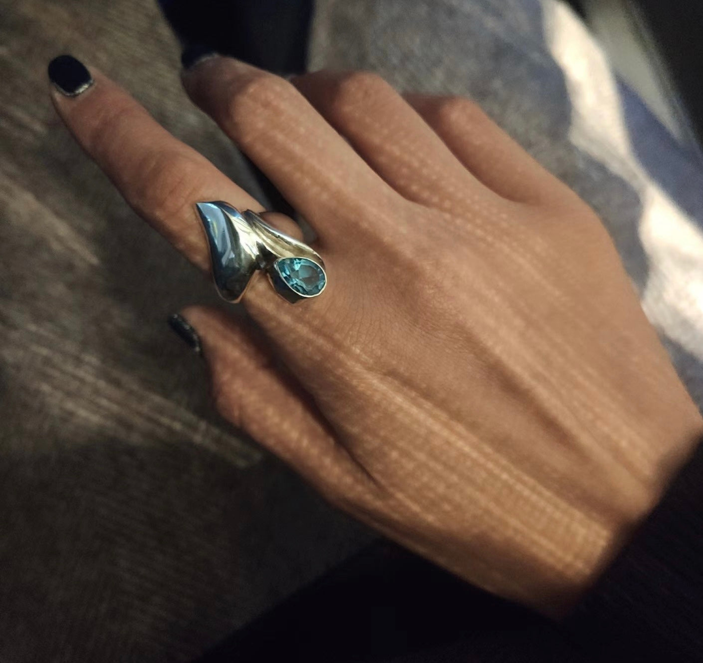 Twist Sterling Silver Blue Topaz Ring