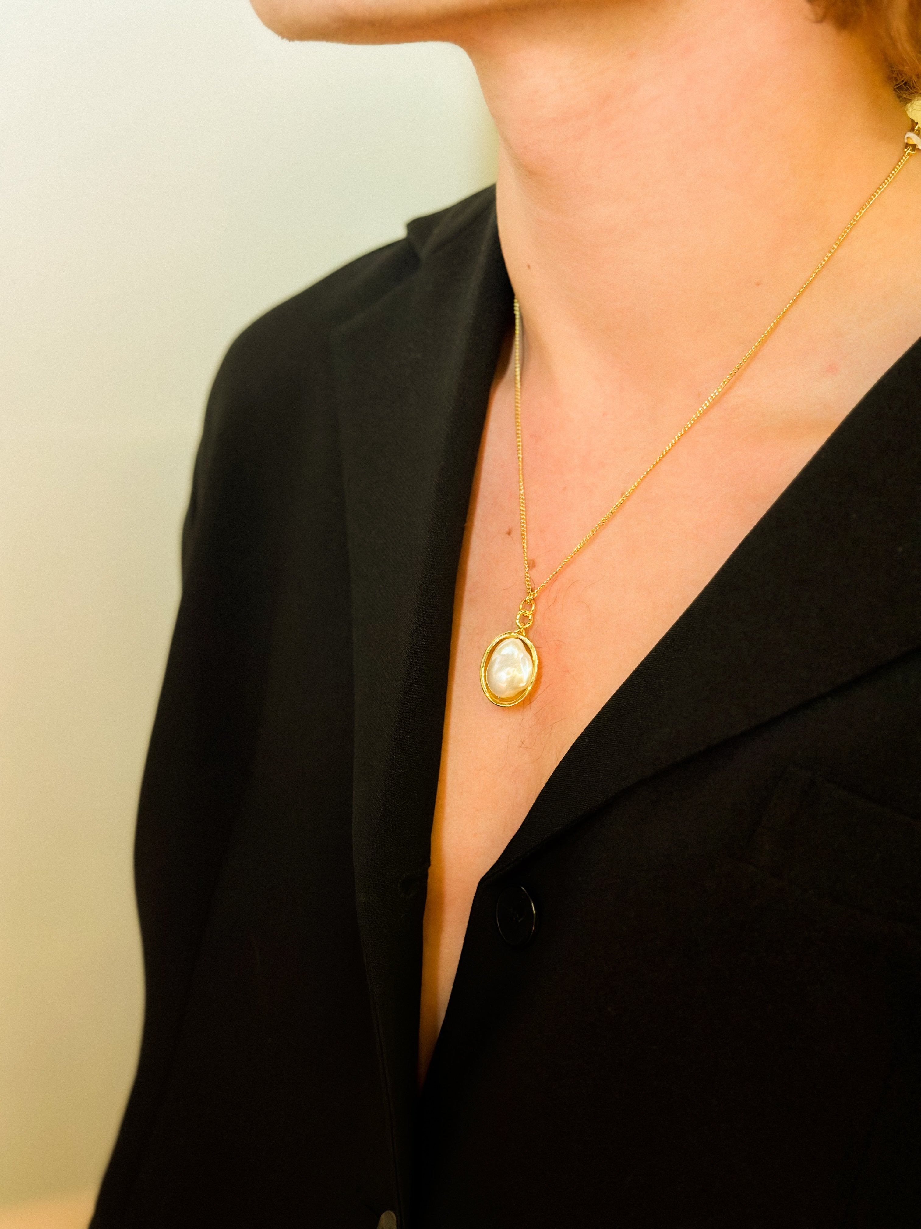 Baroque Pearl Huggie Necklace