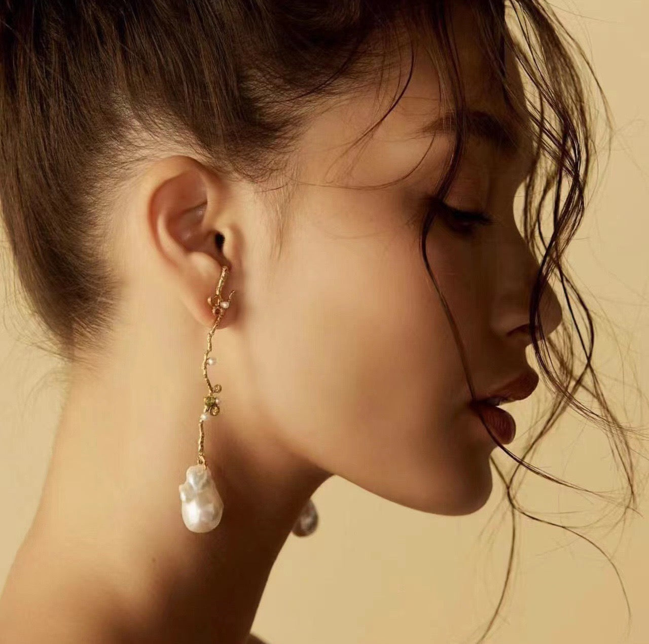 Baroque Pearl Around Branch Earrings