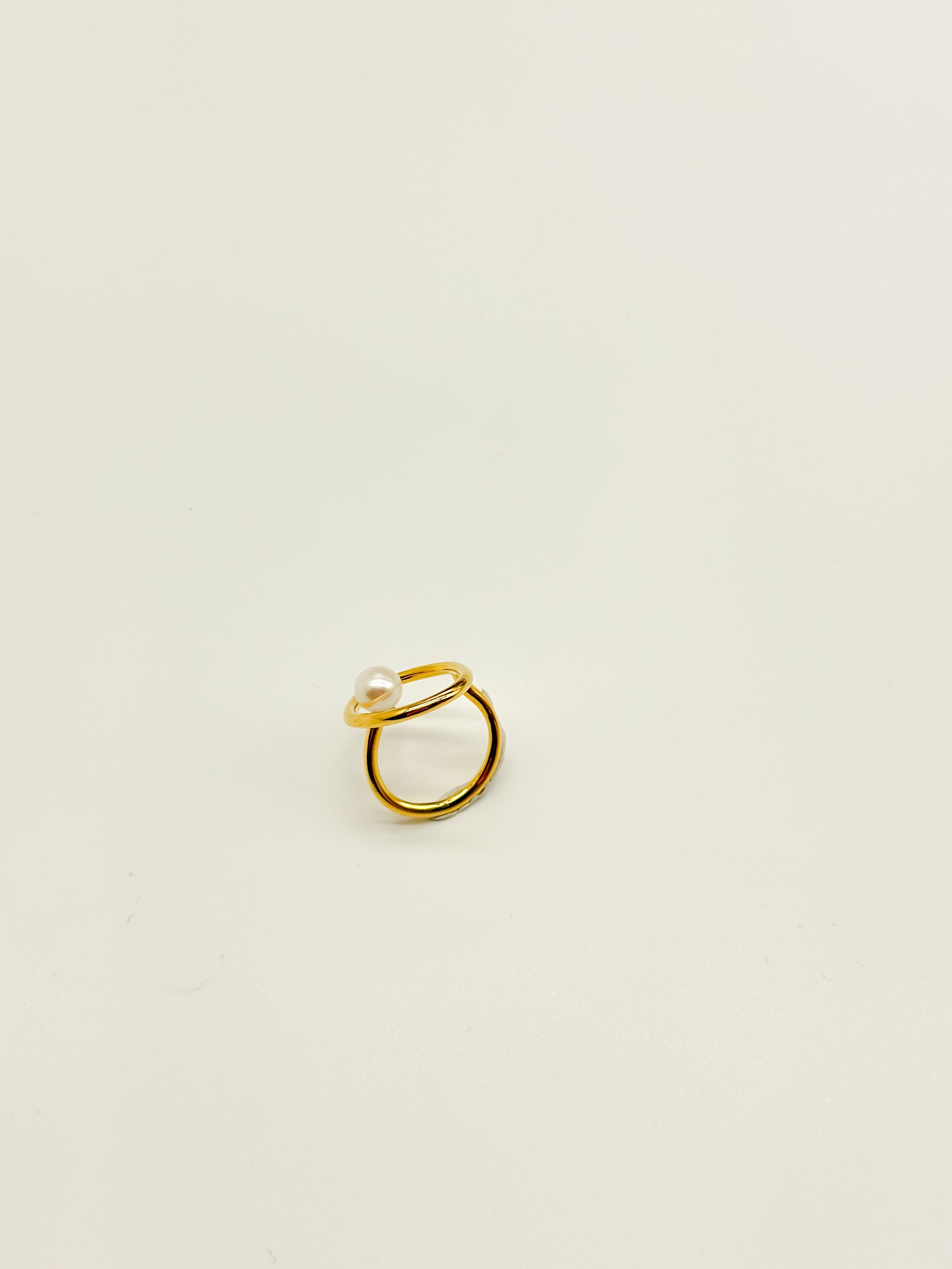 jWS Oval Water Pearl Ring