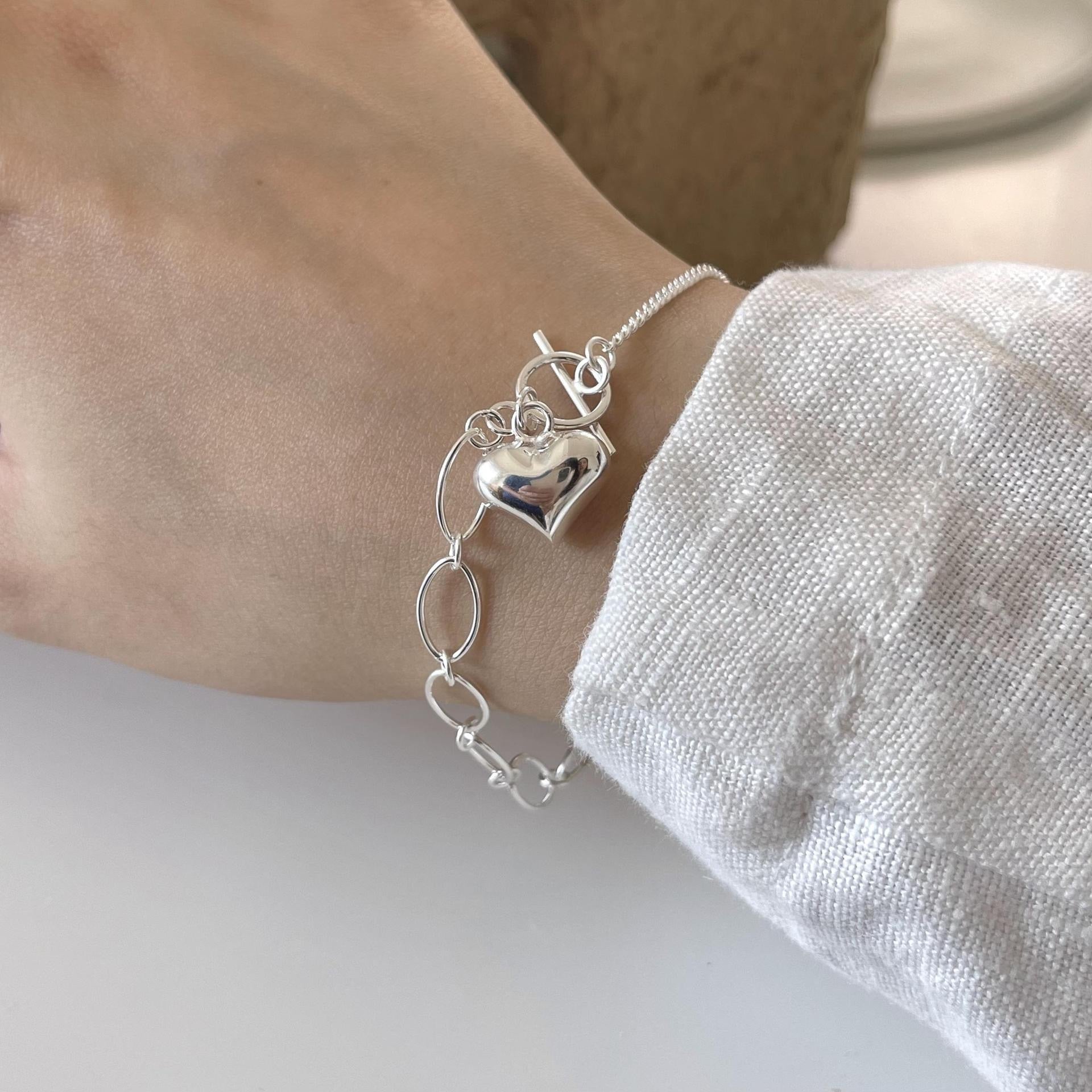 jWS Heart Silver Bracelet