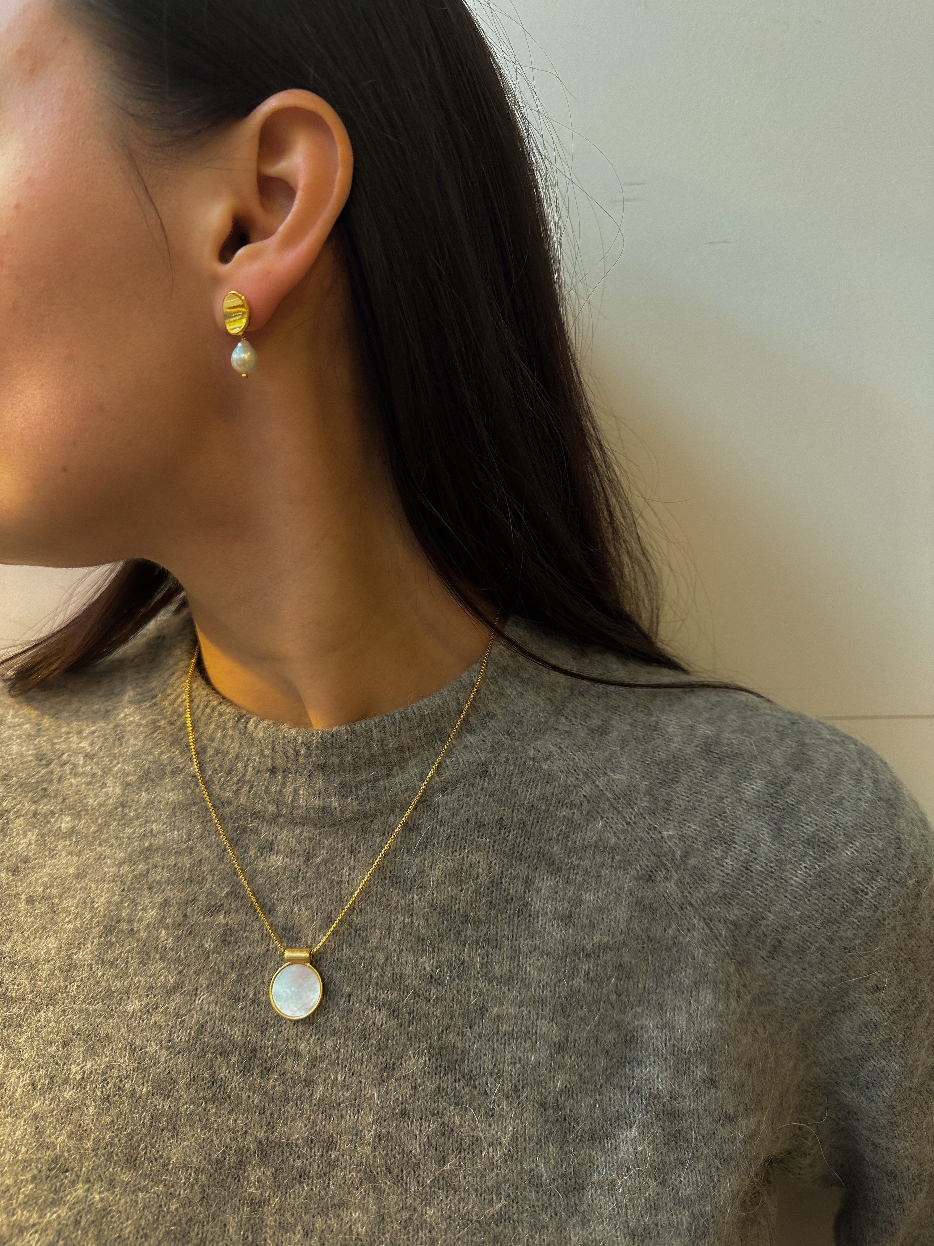 petal drop pearl earrings
