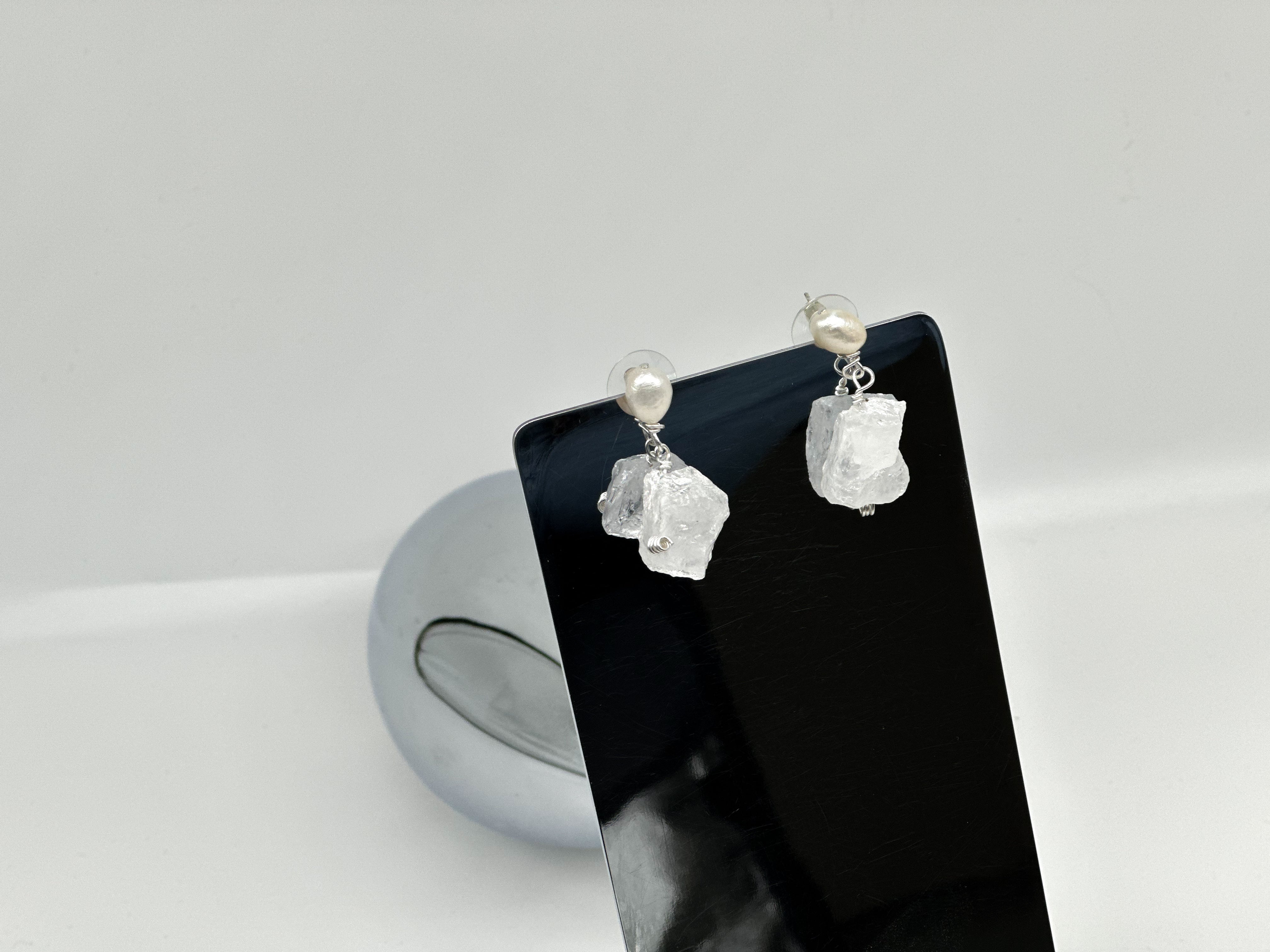quartz stone pearl dangling earring