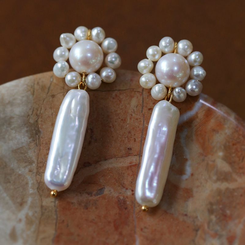 Biwa Rosey Pearl Earring