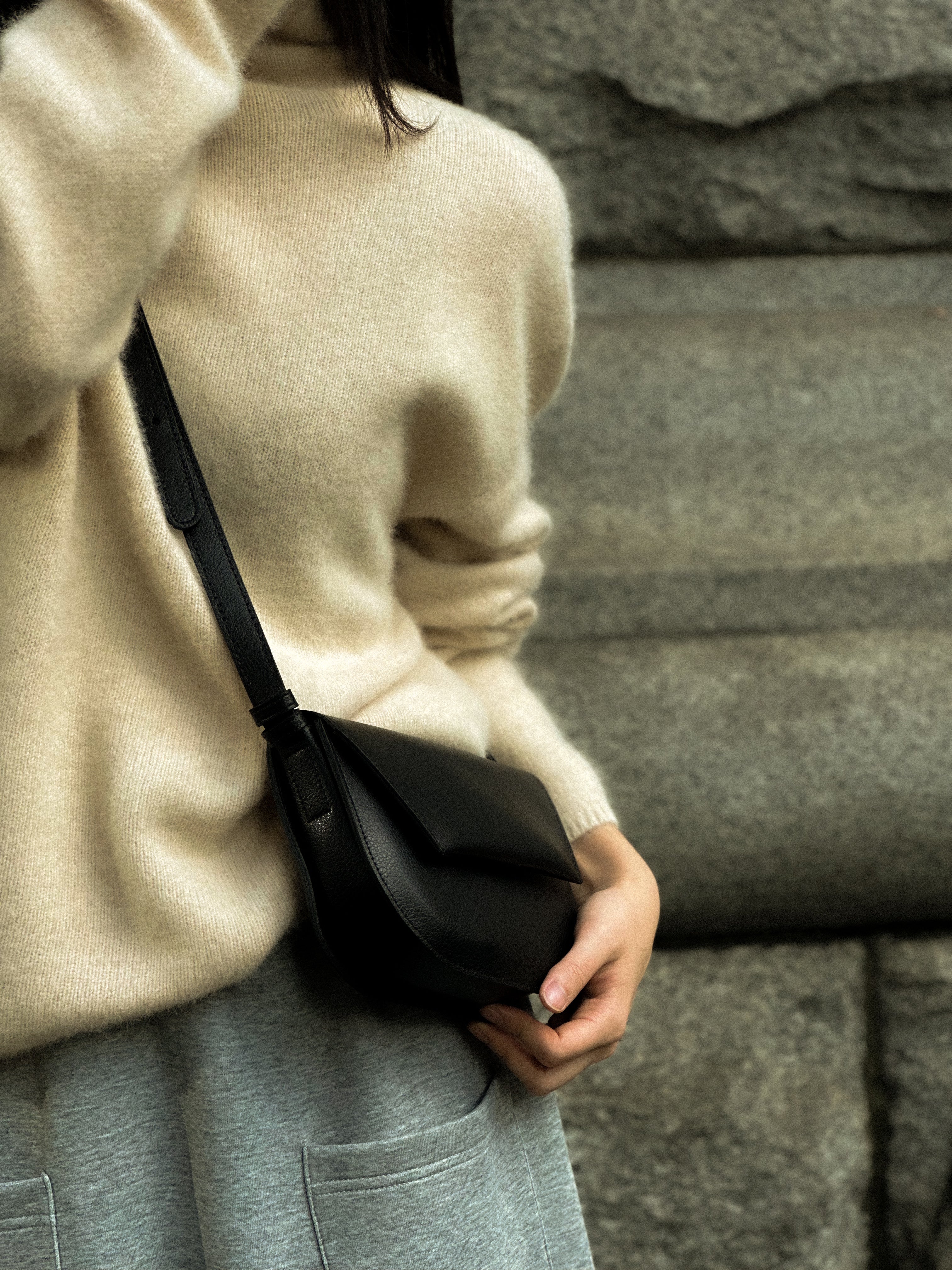 JWS FUNNEL-NECK NO SEAMS JUMPER