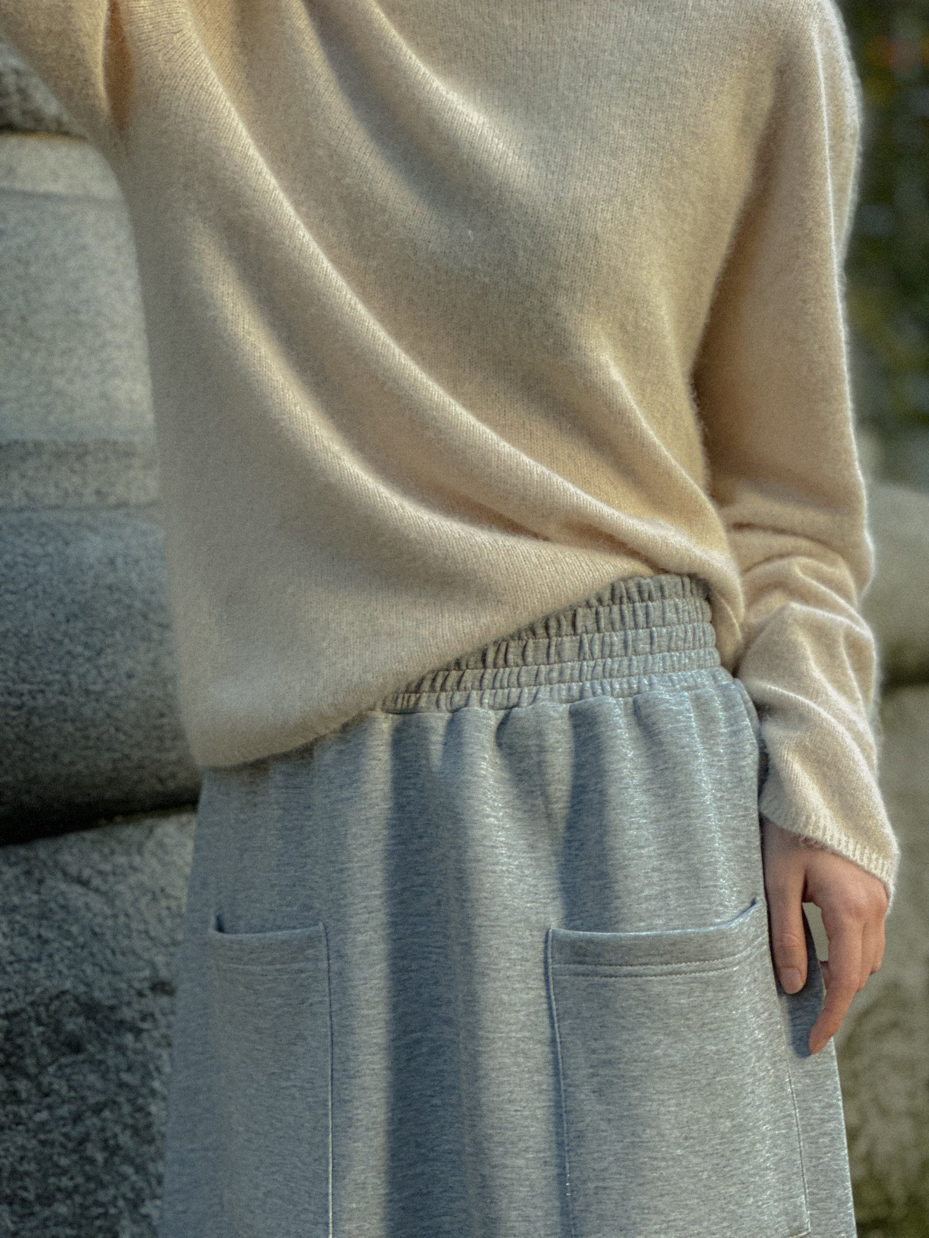 JWS FUNNEL-NECK NO SEAMS JUMPER