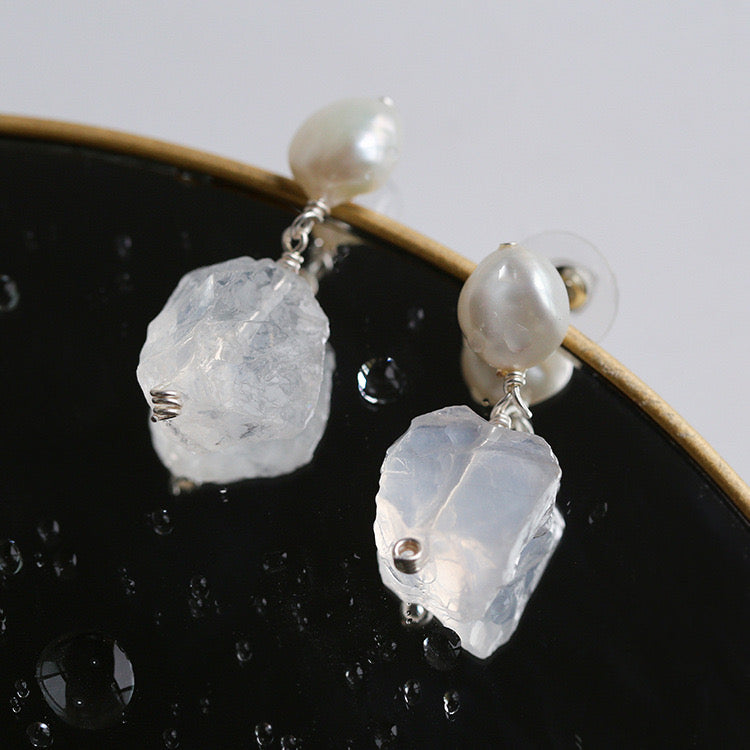 quartz stone pearl dangling earring